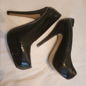 Shoe Dazzle Glossy Black Platform Heels